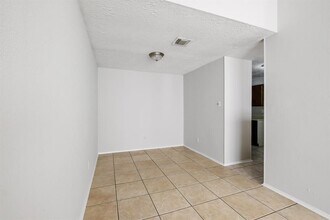 5420 Ridge Wind Ln in Houston, TX - Building Photo - Building Photo
