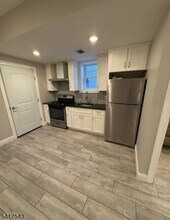 108 4th Ave in Paterson, NJ - Building Photo - Building Photo