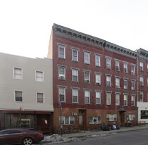 182 Greenpoint Ave in Brooklyn, NY - Building Photo