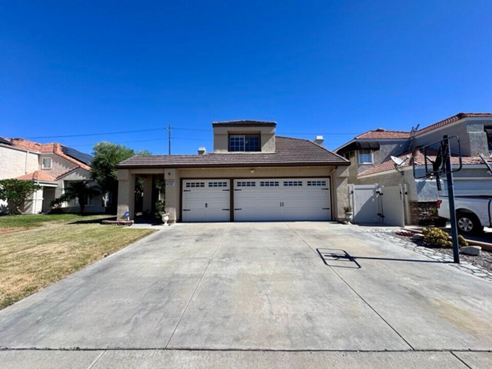 30056 Vía Amante in Menifee, CA - Building Photo
