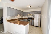 6006 Townsend Ave photo'