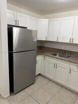 3255 Coral Ridge Dr in Coral Springs, FL - Building Photo