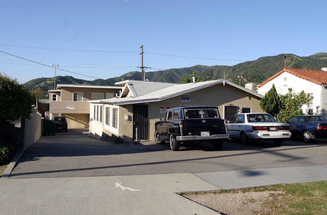 2334-2336 Florencita Ave in Montrose, CA - Building Photo