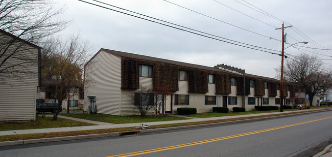 Fonda Town Houses in Fonda, NY - Building Photo - Building Photo