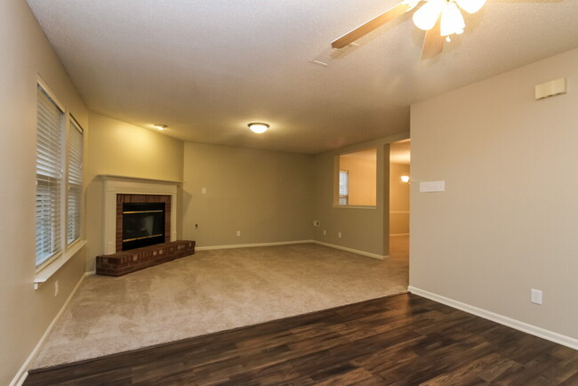 15007 Redcliff Dr in Noblesville, IN - Building Photo - Building Photo