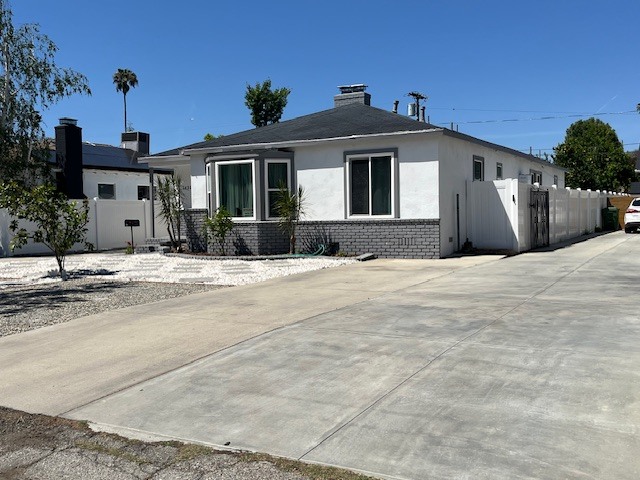 14313 Collins St in Van Nuys, CA - Building Photo - Building Photo
