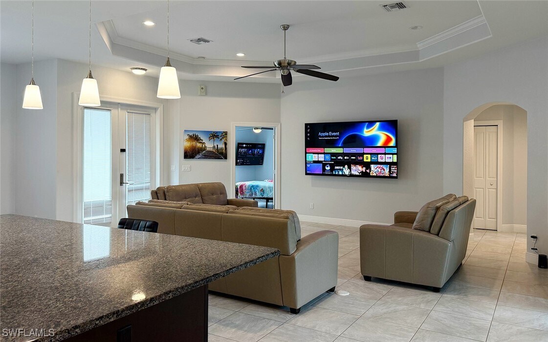 131 S Bahama Ave in Marco Island, FL - Building Photo