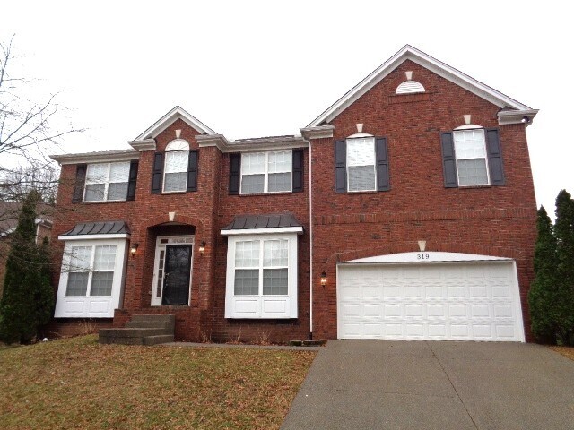 319 Forest Bend Dr in Mount Juliet, TN - Building Photo