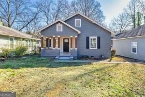 2506 Maple St in East Point, GA - Building Photo