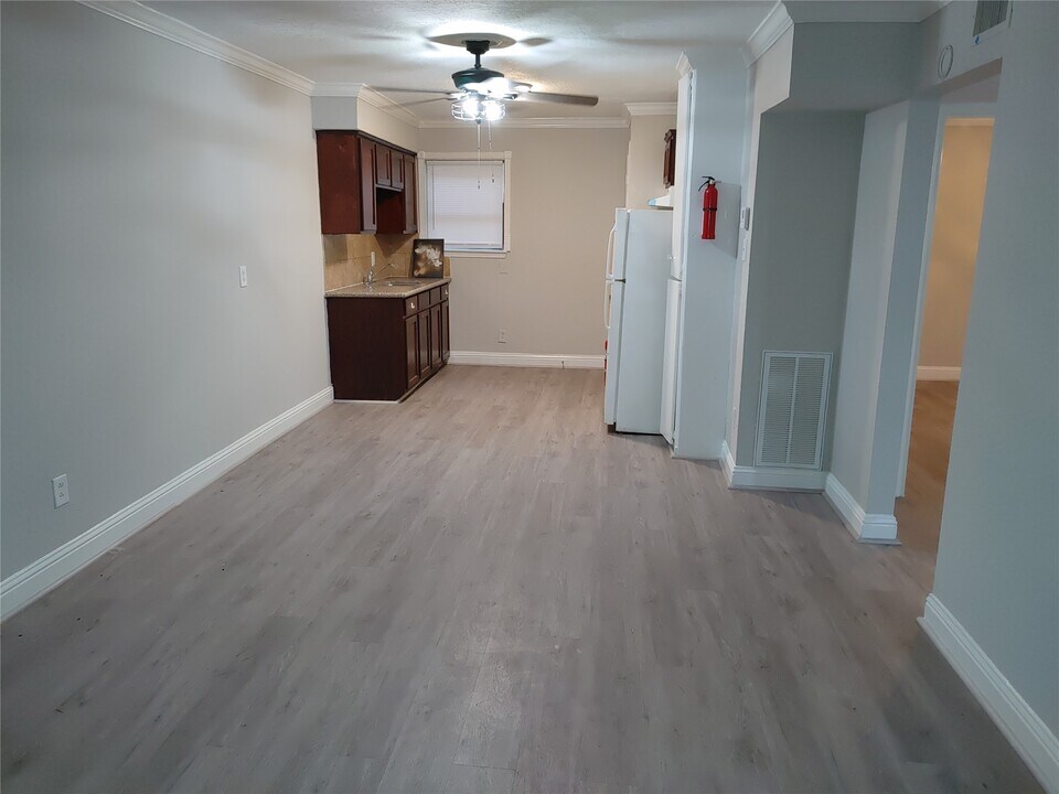 6204 Culberson St in Houston, TX - Building Photo