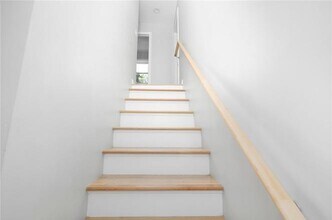 21 Ashbrook Rd in Narragansett, RI - Building Photo - Building Photo