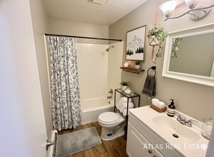 415 St Vrain Pl in Colorado Springs, CO - Building Photo - Building Photo