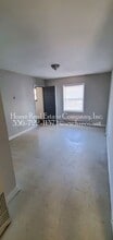 1231 Gholson Ave S East in Winston-Salem, NC - Foto de edificio - Building Photo
