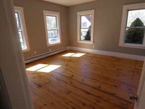 94 Maple St in Gardner, MA - Building Photo - Building Photo