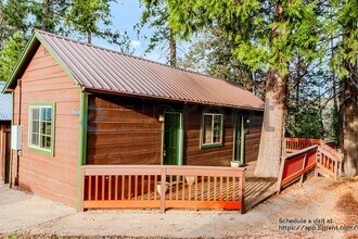 30374 Withrow Rd in Shingletown, CA - Foto de edificio - Building Photo