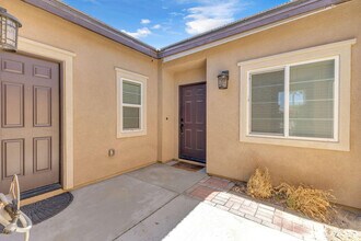 42727 St Lucia St in Bermuda Dunes, CA - Building Photo - Building Photo