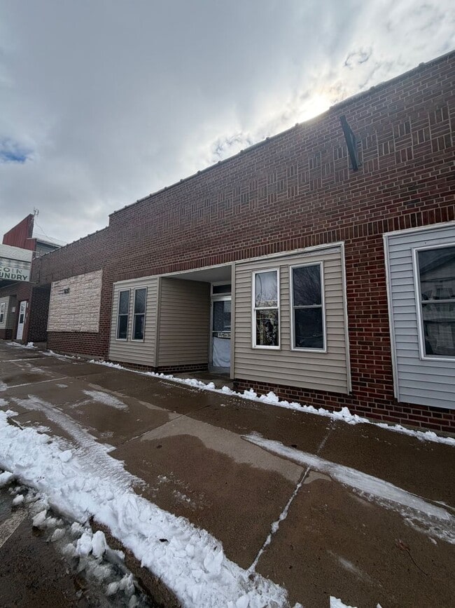 311 Main St in Cornell, WI - Building Photo - Building Photo