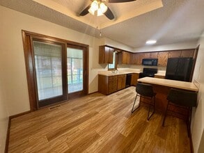 4801 S 69th St in Lincoln, NE - Building Photo - Building Photo