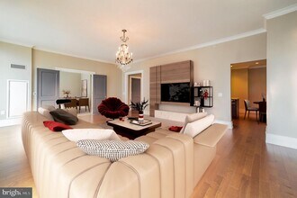 130 S 18th St-Unit -2502 in Philadelphia, PA - Building Photo - Building Photo