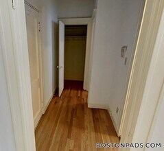 137 Park Dr, Unit 3 in Boston, MA - Building Photo - Building Photo