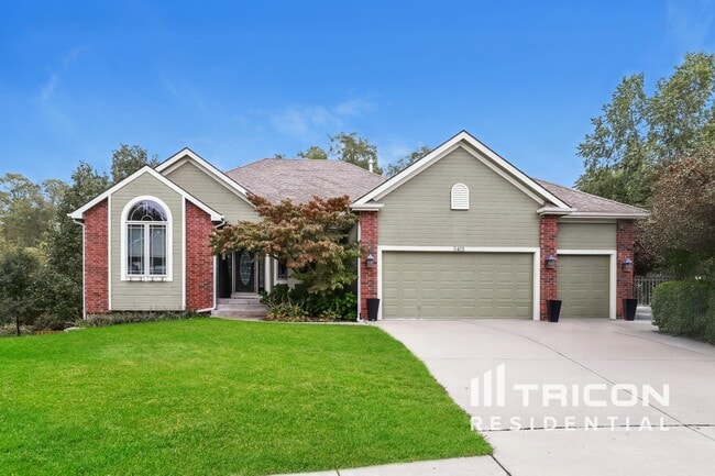 property at 5401 NW 93rd St