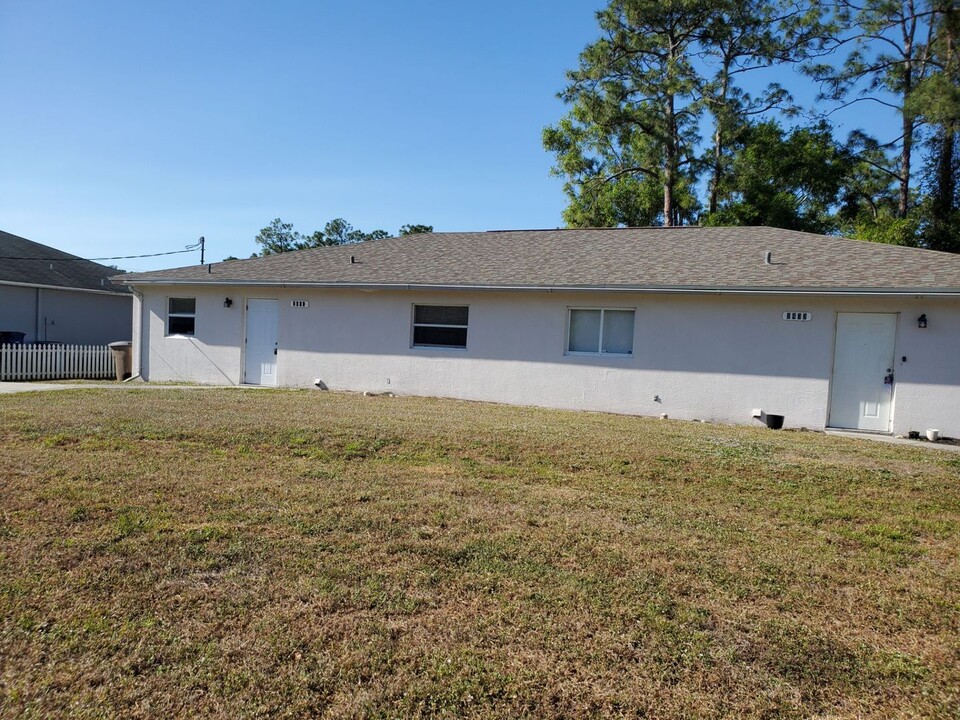 2432-2434 Joe Ave S in Lehigh Acres, FL - Building Photo