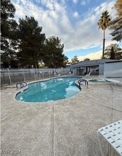 2121 Chertsey Dr-Unit -D in Las Vegas, NV - Building Photo - Building Photo