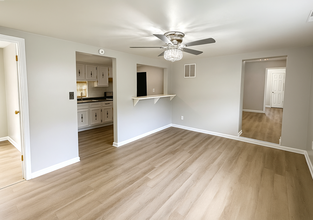 704 E Perry St in Indianapolis, IN - Building Photo - Building Photo