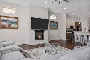 9406 Glenfield Ct in Houston, TX - Building Photo