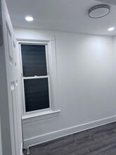 105 Ridgewood Ave, Unit 1 in Brooklyn, NY - Foto de edificio - Building Photo