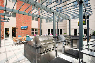 The Alloy in College Park, MD - Foto de edificio - Building Photo