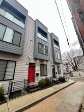 1028 Hyde St in Philadelphia, PA - Building Photo - Building Photo