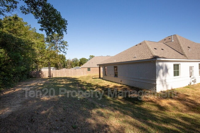 66 Quail Run Ave in Smiths Station, AL - Building Photo - Building Photo