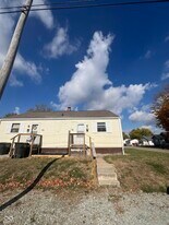 702 W 23rd St in Anderson, IN - Building Photo