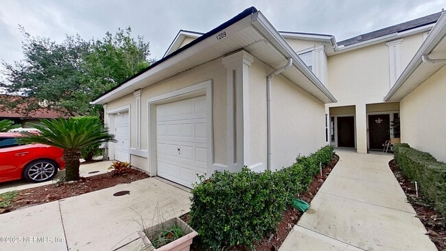 1209 Southern Stream Ct in Jacksonville, FL - Building Photo - Building Photo
