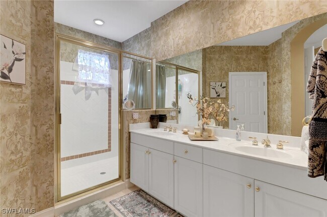 property at 1664 Tarpon Bay Dr S