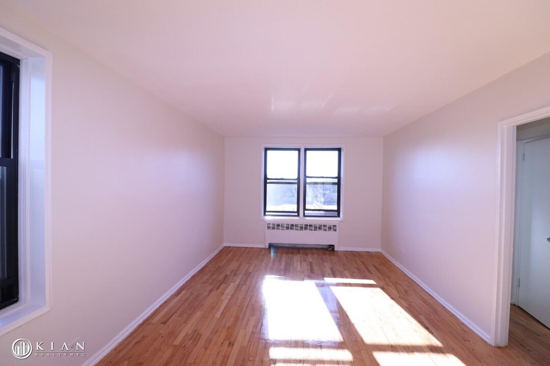 143-45 Sanford Ave-Unit -508 in Queens, NY - Building Photo