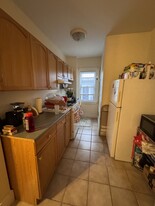 132 1/2 Oxford St, Unit #12 in Cambridge, MA - Building Photo