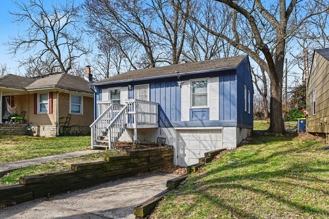 property at 7036 Bellefontaine Ave