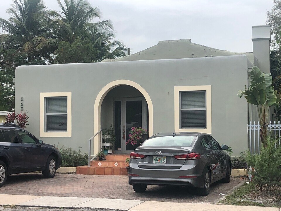 560 NE 71st St, Unit A in Miami, FL - Building Photo