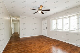 1275 Parakeet Ln in Florissant, MO - Building Photo - Building Photo