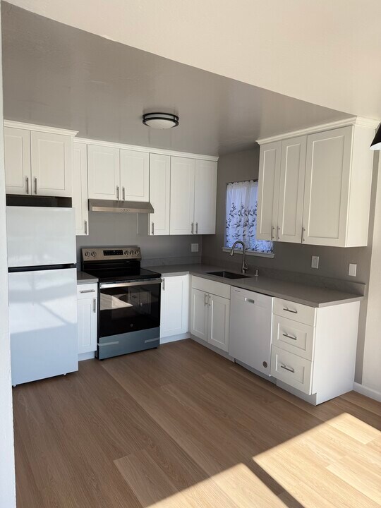 750 Bacon St, Unit Apt #2 in San Francisco, CA - Building Photo