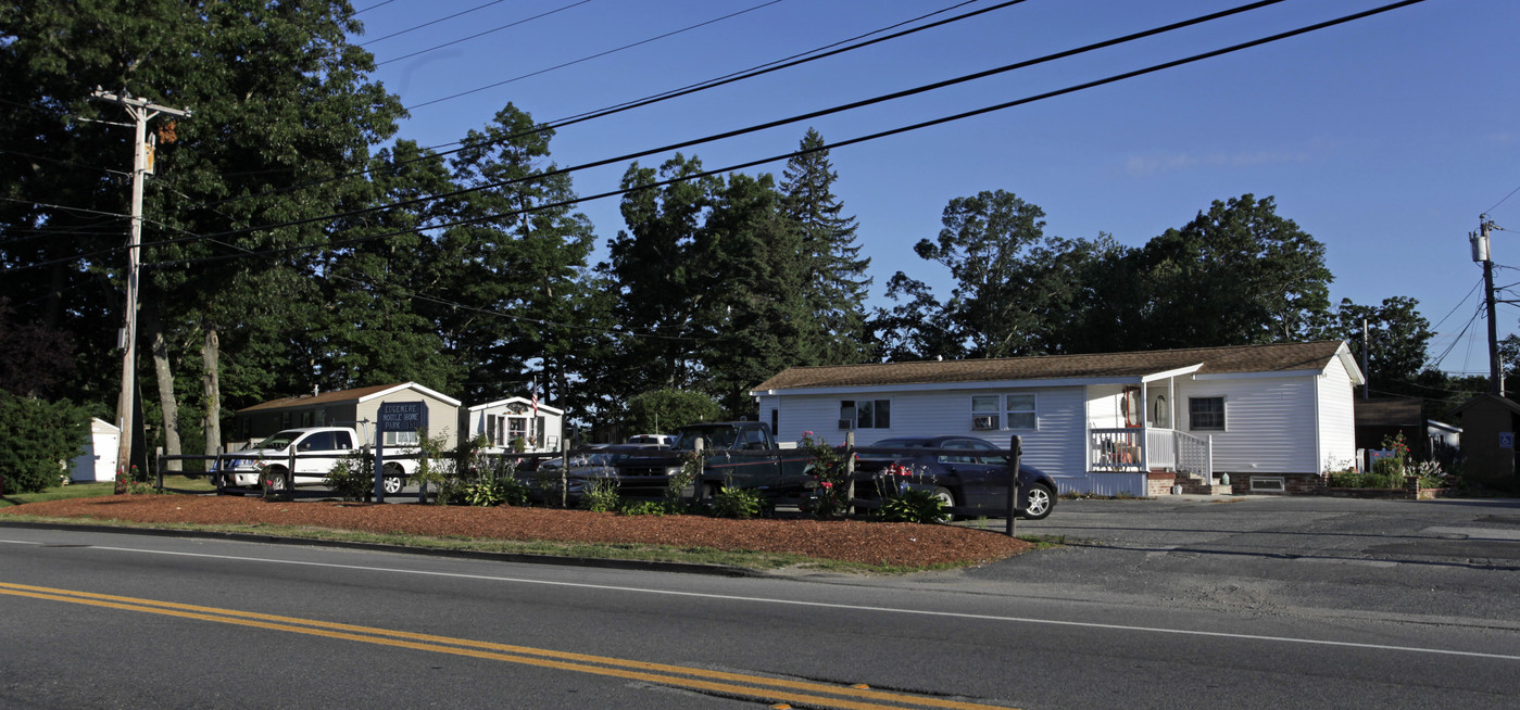 151 Hartford Tpke in Shrewsbury, MA - Building Photo