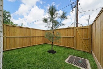 859 Rachel St in Houston, TX - Building Photo - Building Photo