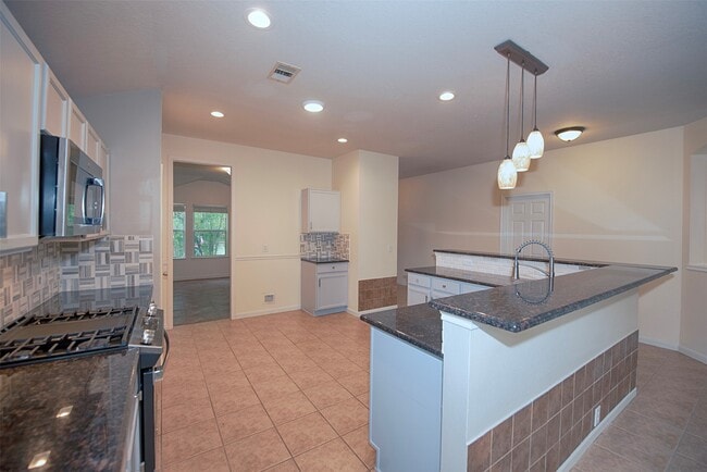 property at 2753 Foster Hill Dr