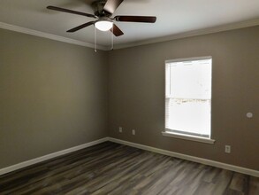 150 Varsity Cir in Huntsville, TX - Building Photo - Building Photo