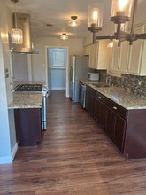 1718 Clarendon Dr in Lewisville, TX - Building Photo - Building Photo