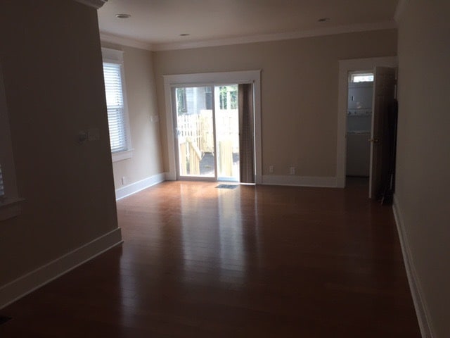 property at 949 Hatch St