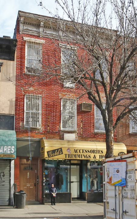 159 Division Ave in Brooklyn, NY - Foto de edificio