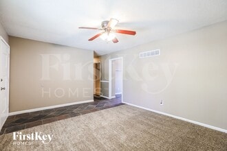 1909 SW Keystone Dr in Blue Springs, MO - Building Photo - Building Photo